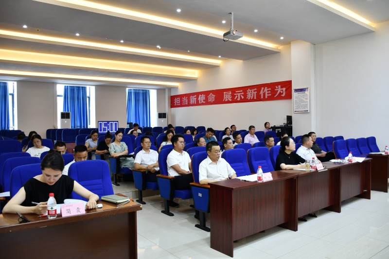 f884d7e2d9937ab50bda44f64158360.jpg