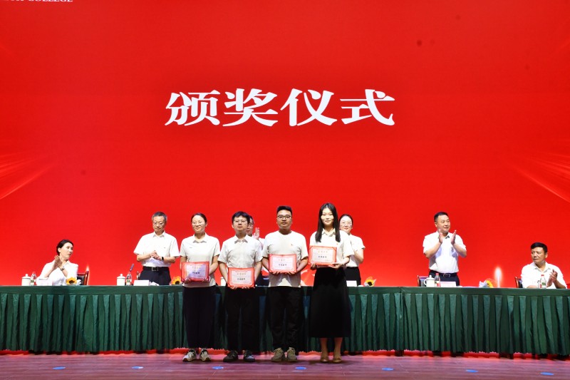 NAYp_1788937559139083110.jpg