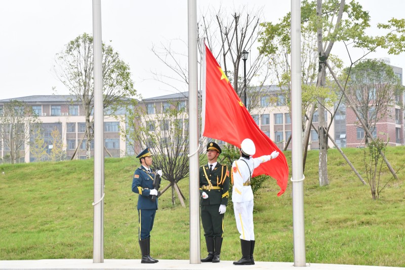 IMFJ_1791790176869023407.jpg 升旗图.jpg